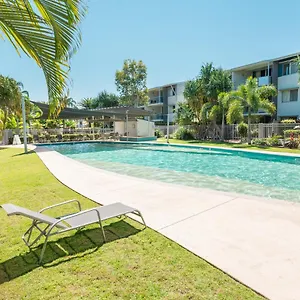 Ramada Encore By Wyndham Whale Cove Station touristique